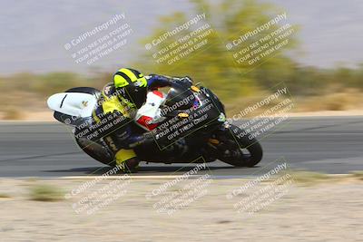 media/Apr-10-2022-SoCal Trackdays (Sun) [[f104b12566]]/Turn 3 Inside (1150am)/